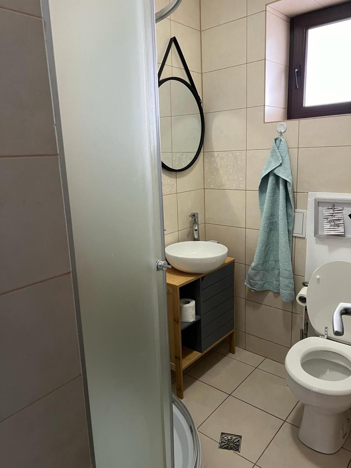 Vila Mik Guesthouse 萨彻勒 外观 照片