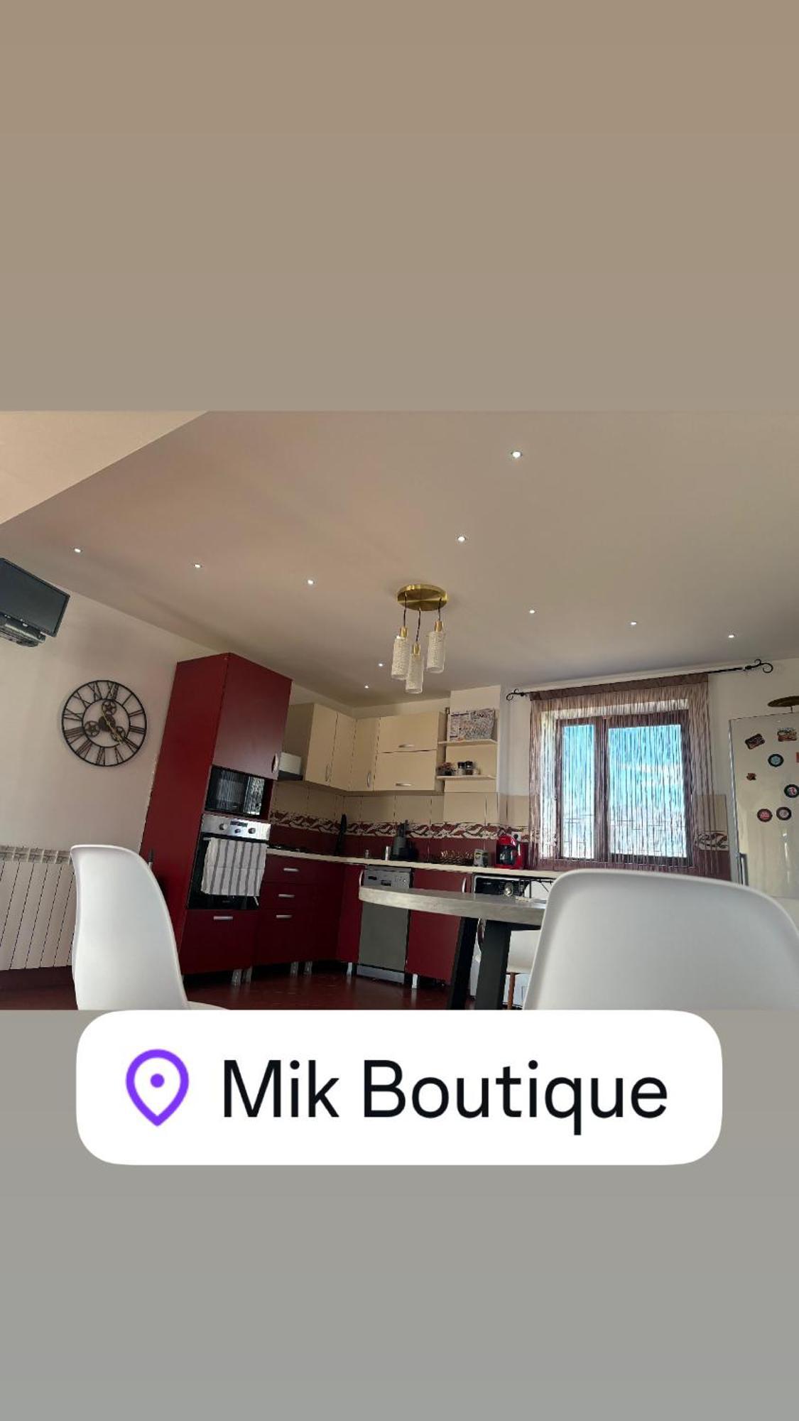 Vila Mik Guesthouse 萨彻勒 外观 照片